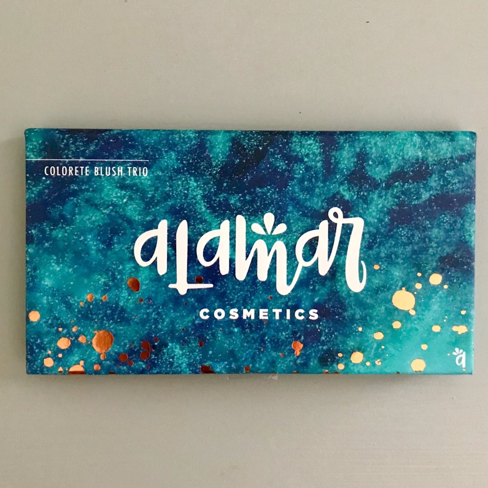 Never used brand new blush trio